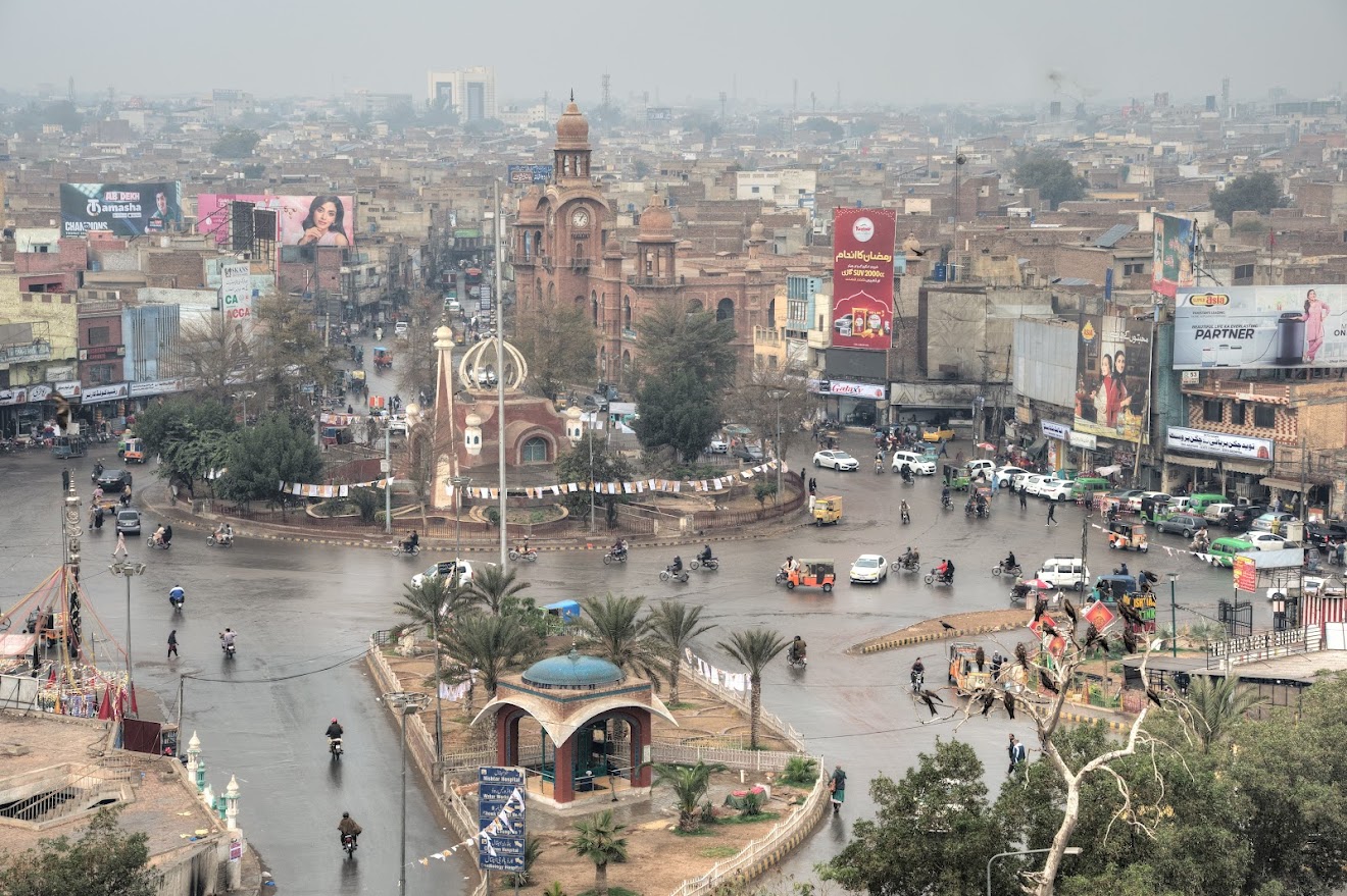 pkz25 _ freddy naegels _ multan plein.jpg